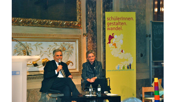 Treffen mit dem österreichischen Bundeskanzler und der österreichischen Bundesministerin für Bildung